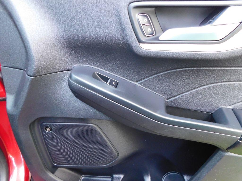 Ford Escape Titanium 4WD 2022