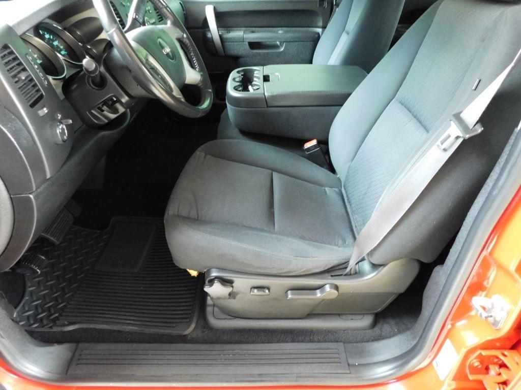 GMC Sierra 1500 SLE Crew Cab 4WD 2011
