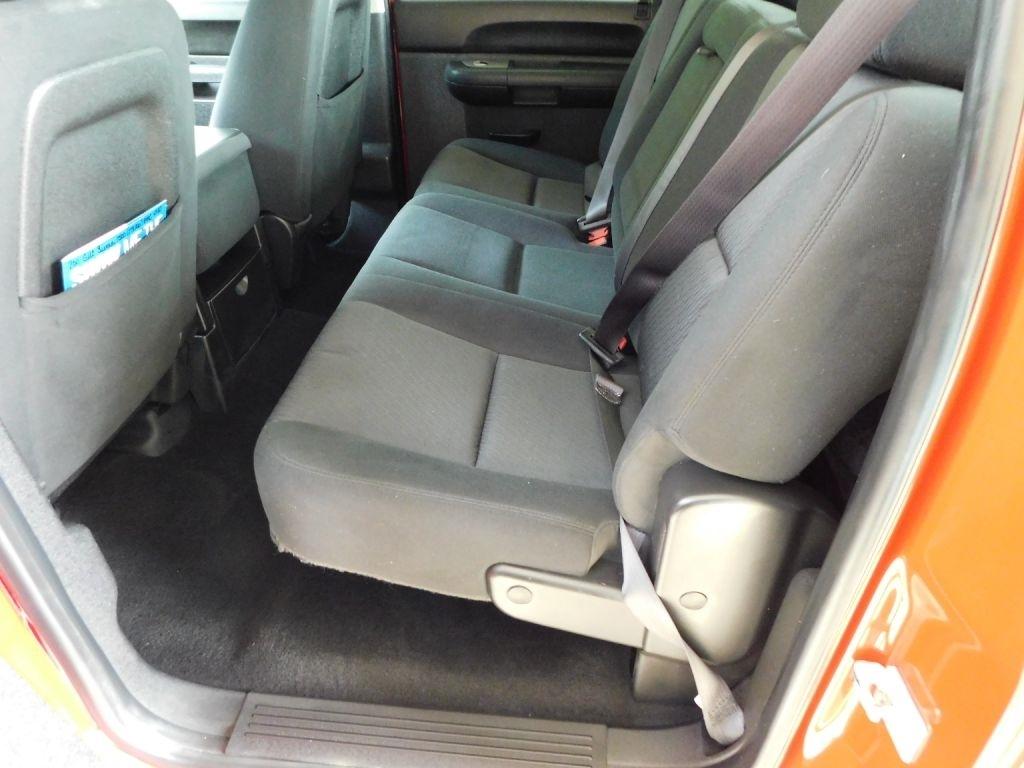 GMC Sierra 1500 SLE Crew Cab 4WD 2011