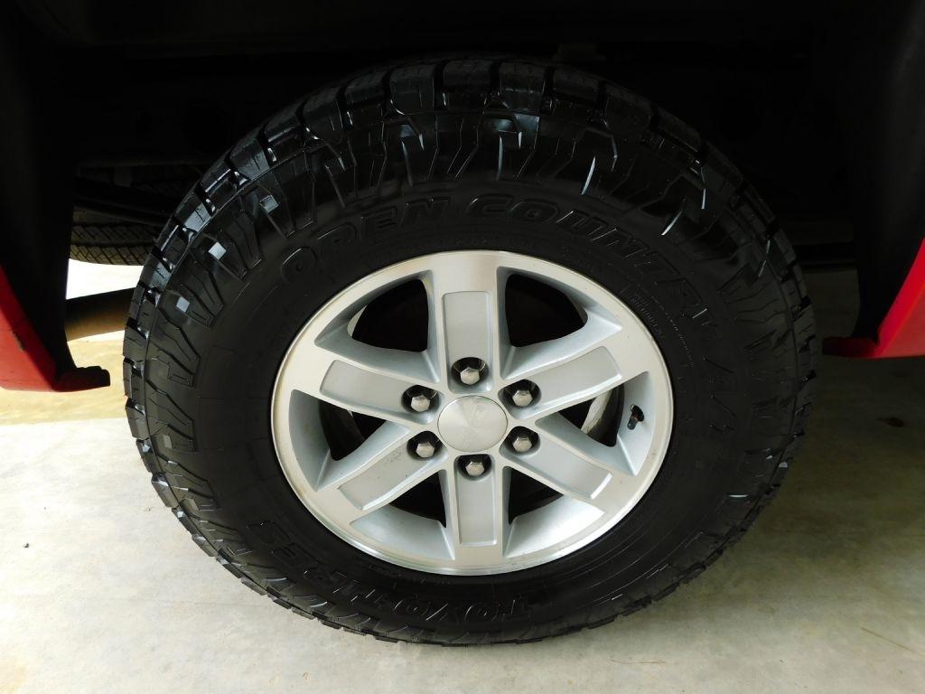 GMC Sierra 1500 SLE Crew Cab 4WD 2011