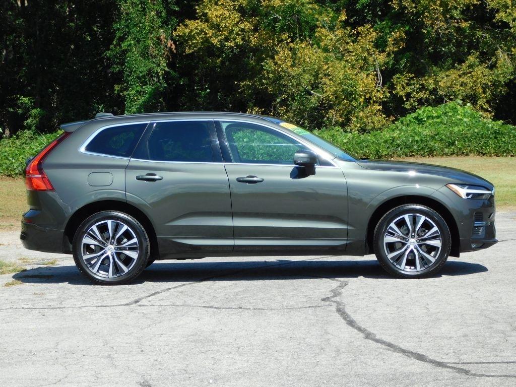 Volvo XC60 T8 Momentum Hybrid 2022