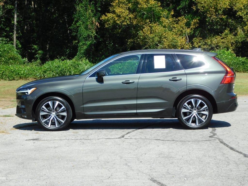 Volvo XC60 T8 Momentum Hybrid 2022