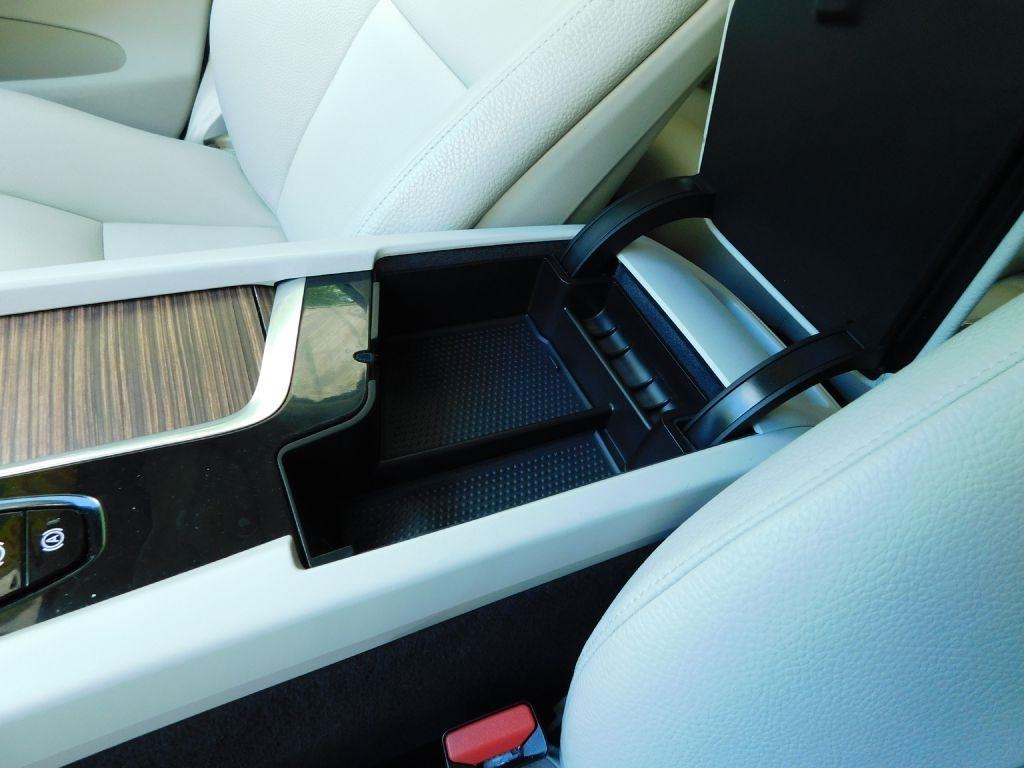 Volvo XC60 T8 Momentum Hybrid 2022