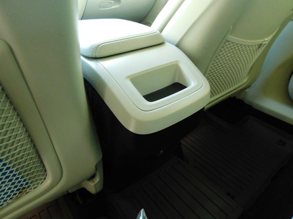 Volvo XC60 T8 Momentum Hybrid 2022