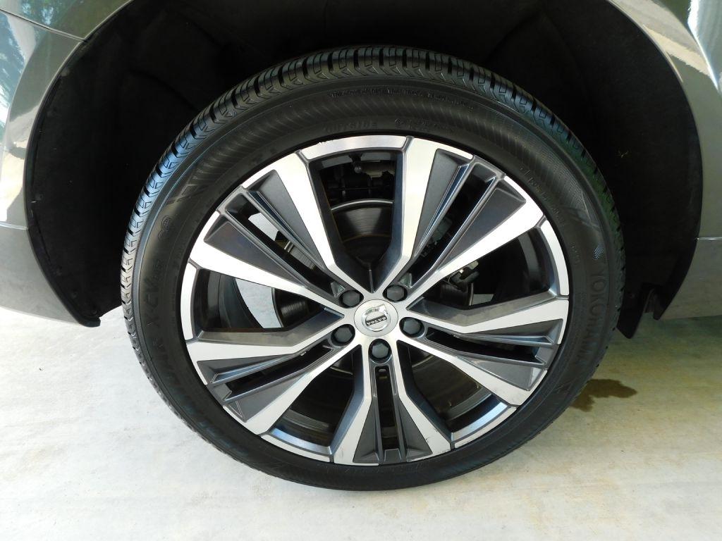 Volvo XC60 T8 Momentum Hybrid 2022