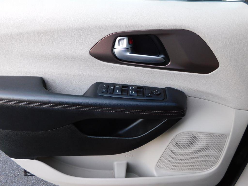 Chrysler Pacifica Touring-L 2018