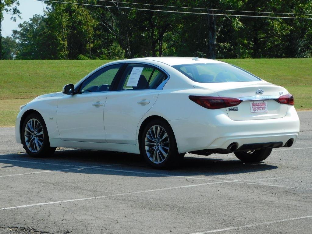 Infiniti Q50 3.0t LUXE 2019
