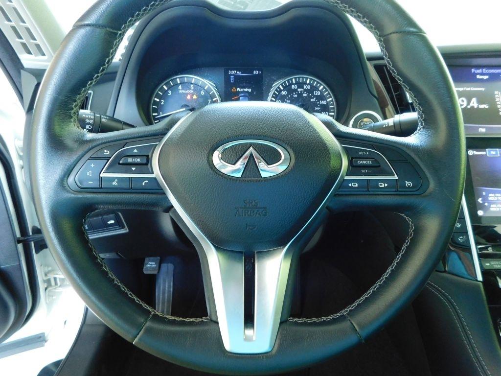 Infiniti Q50 3.0t LUXE 2019