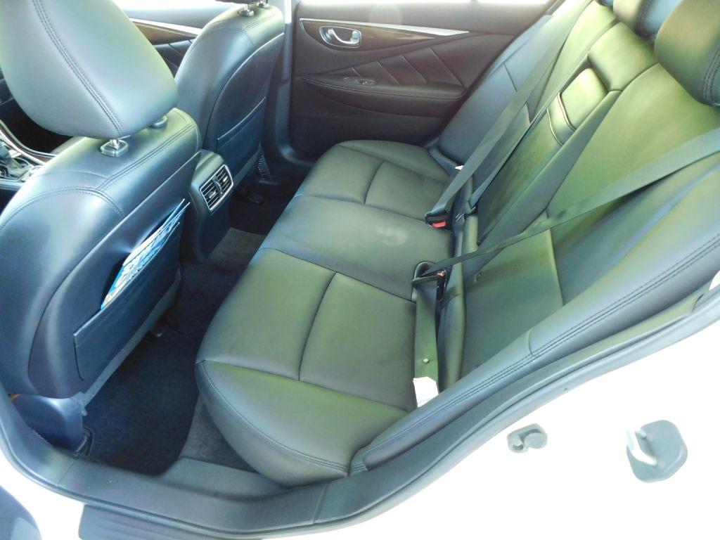 Infiniti Q50 3.0t LUXE 2019