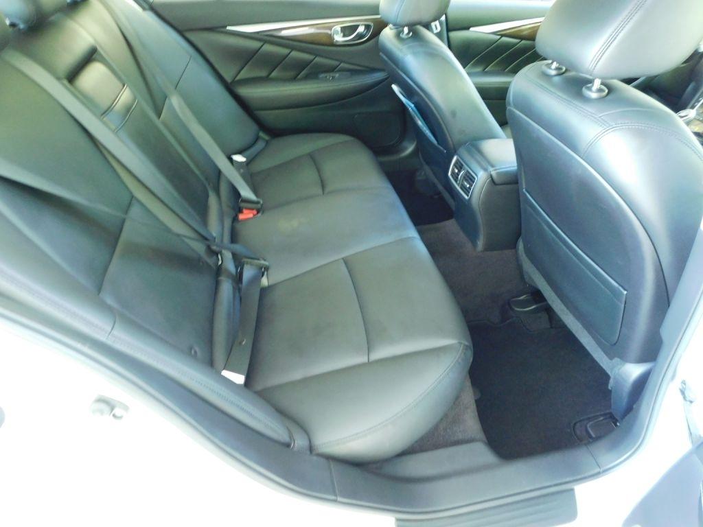 Infiniti Q50 3.0t LUXE 2019