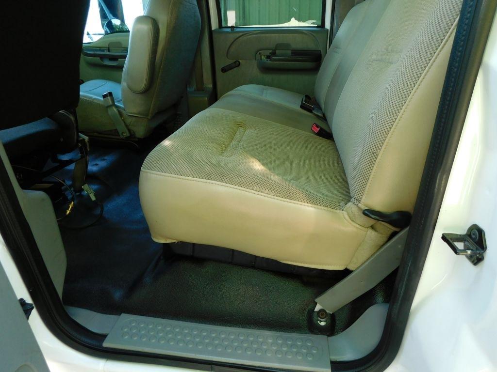 Ford F-750 Crew Cab 2WD DRW 2008