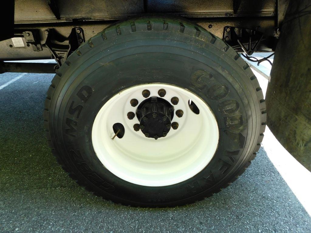 Ford F-750 Crew Cab 2WD DRW 2008