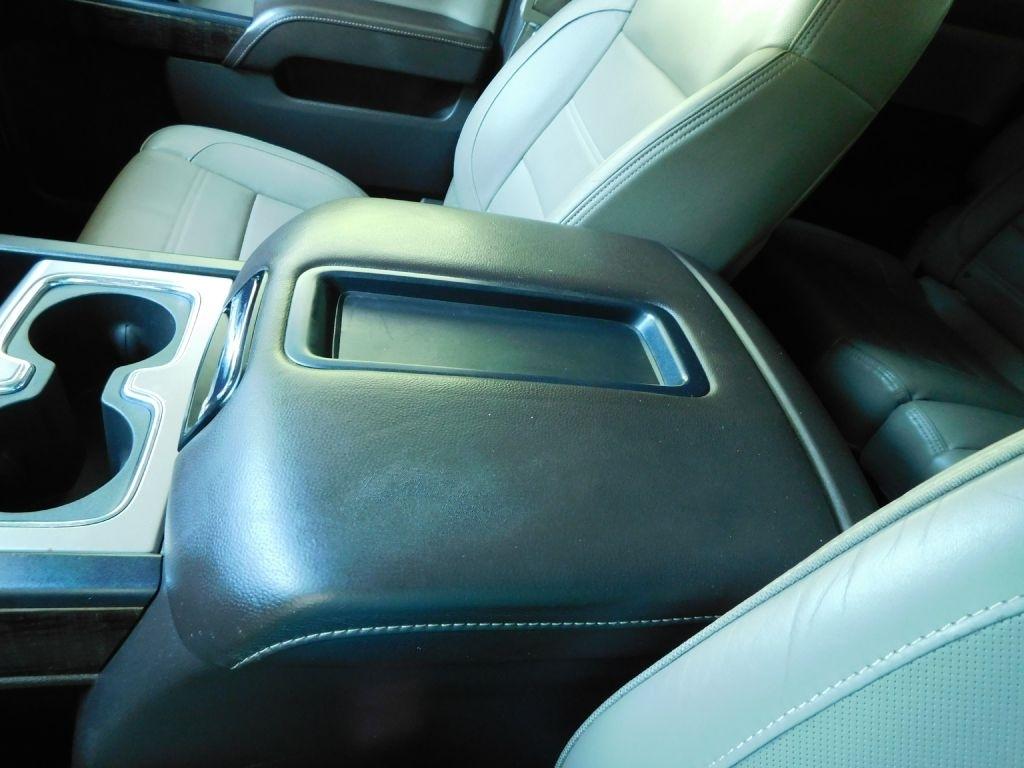 GMC Sierra 2500HD Denali Crew Cab 4WD 2015
