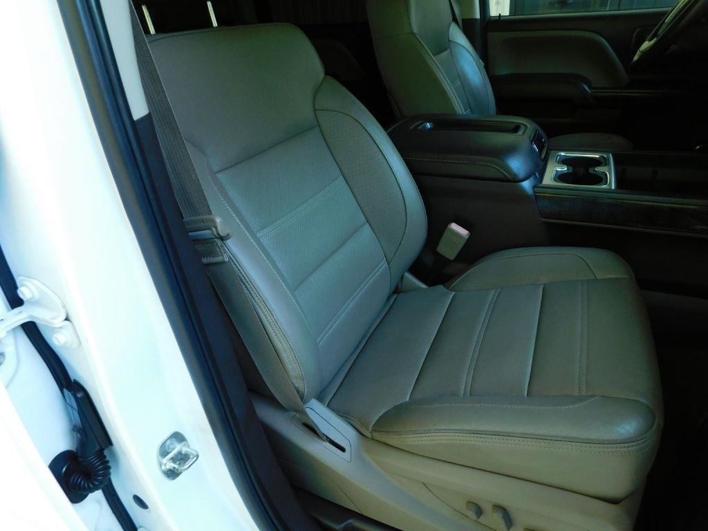 GMC Sierra 2500HD Denali Crew Cab 4WD 2015