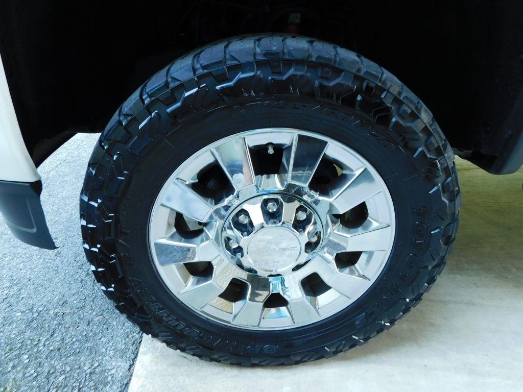 GMC Sierra 2500HD Denali Crew Cab 4WD 2015