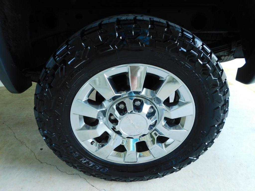 GMC Sierra 2500HD Denali Crew Cab 4WD 2015