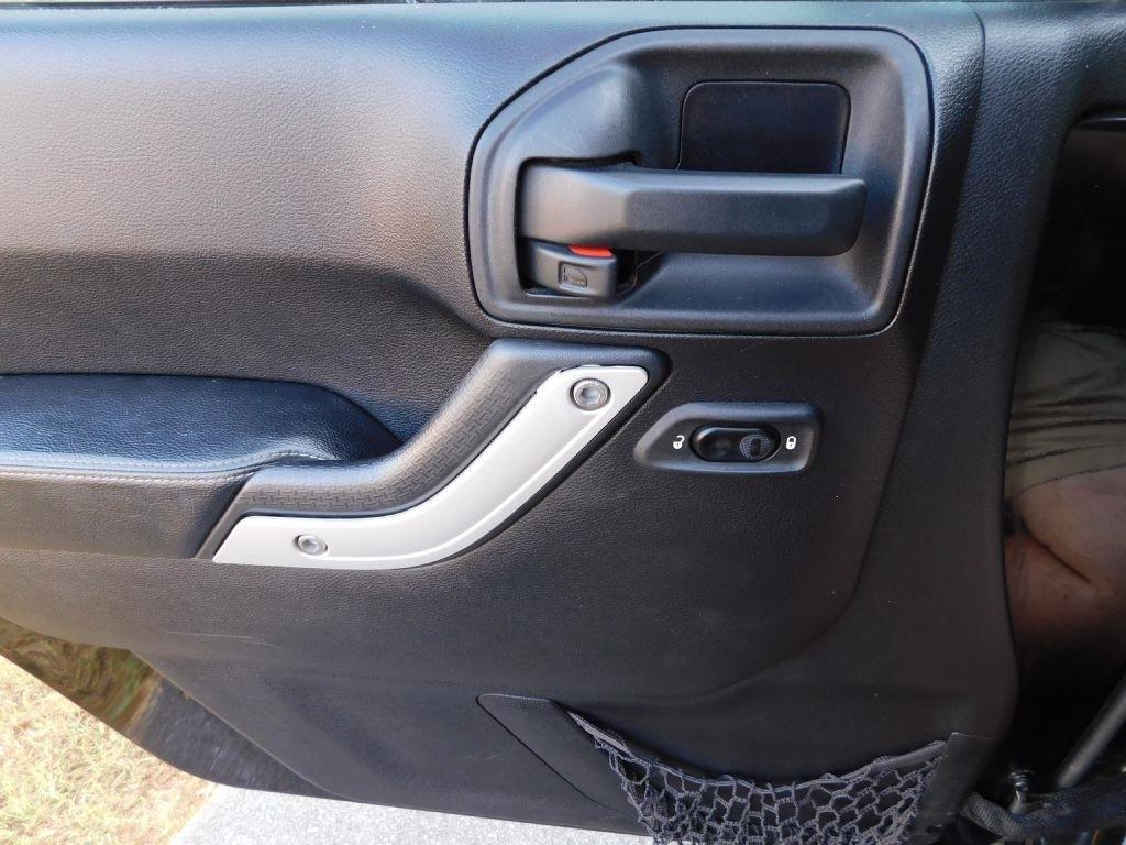 Jeep Wrangler Unlimited Rubicon 4WD 2015