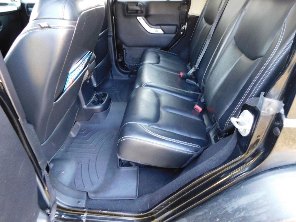 Jeep Wrangler Unlimited Rubicon 4WD 2015
