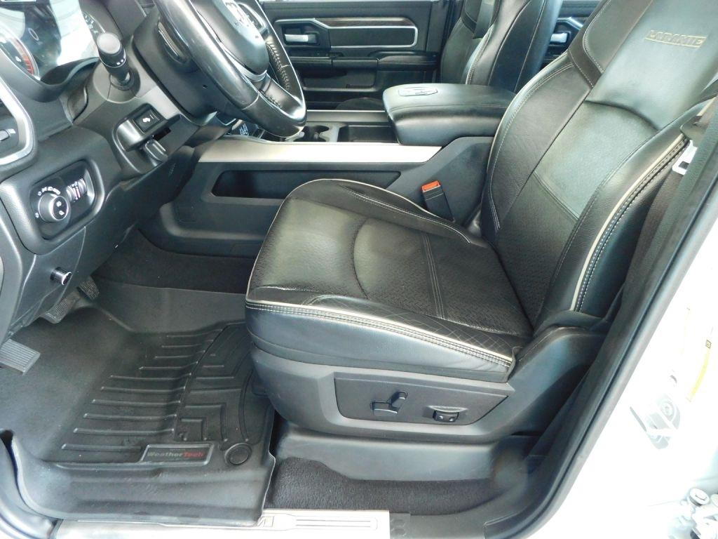 RAM 3500 Laramie Crew Cab SWB 4WD 2020