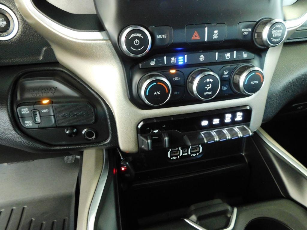 RAM 3500 Laramie Crew Cab SWB 4WD 2020