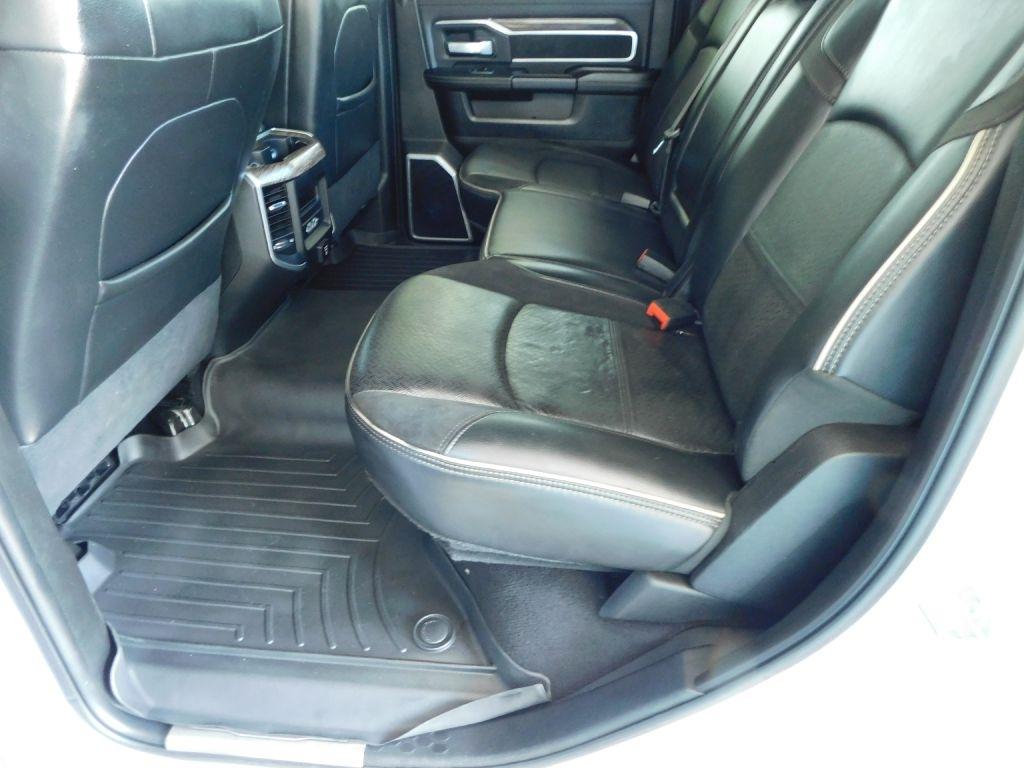 RAM 3500 Laramie Crew Cab SWB 4WD 2020