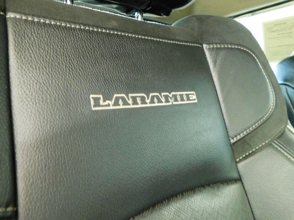 RAM 3500 Laramie Crew Cab SWB 4WD 2020