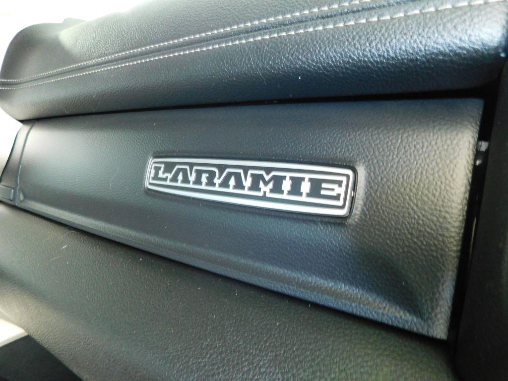 RAM 3500 Laramie Crew Cab SWB 4WD 2020