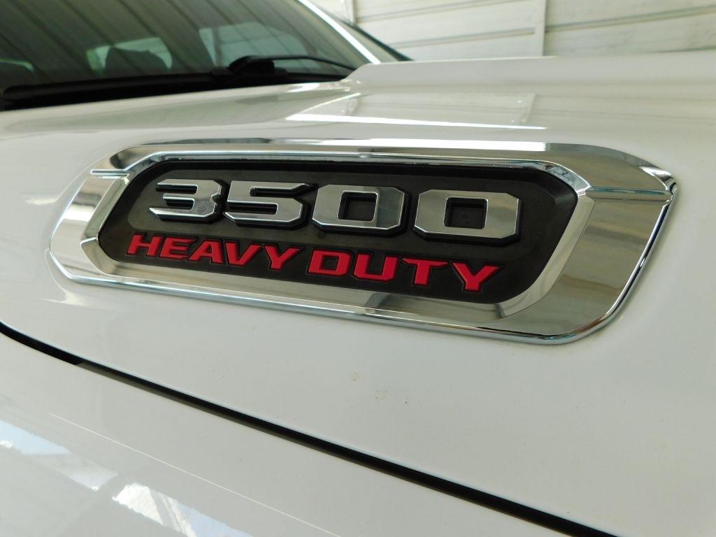 RAM 3500 Laramie Crew Cab SWB 4WD 2020