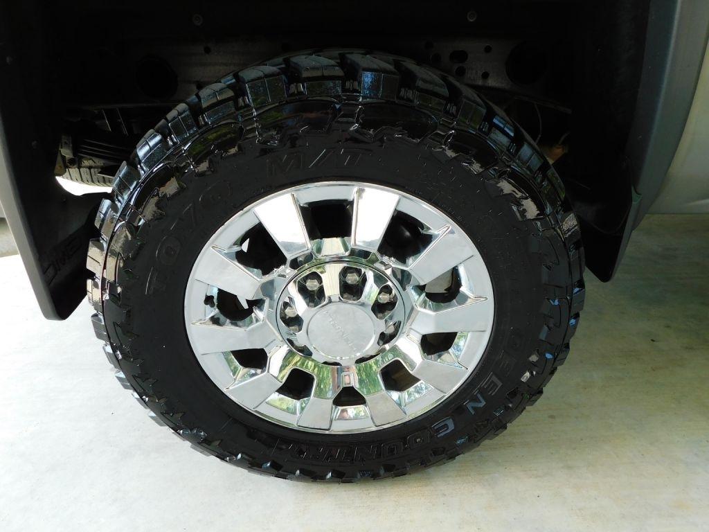 GMC Sierra 2500HD Denali Crew Cab 4WD 2017