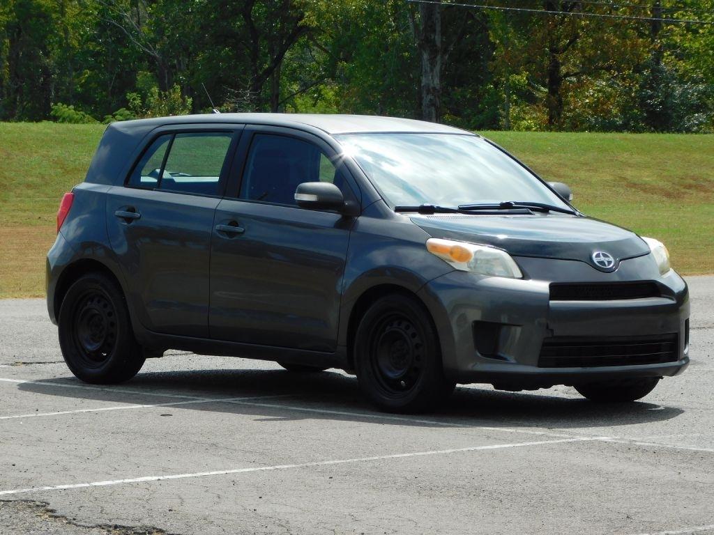 2009 Scion xD 5-Door