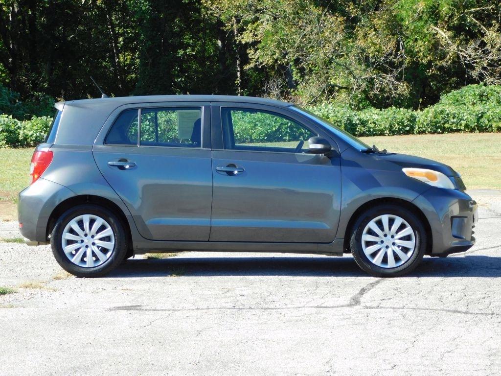 2009 Scion xD