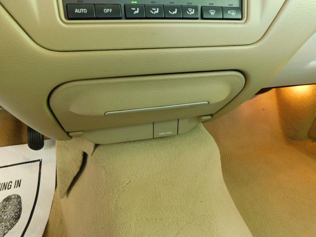 Lincoln Town Car Signature Limited 2006