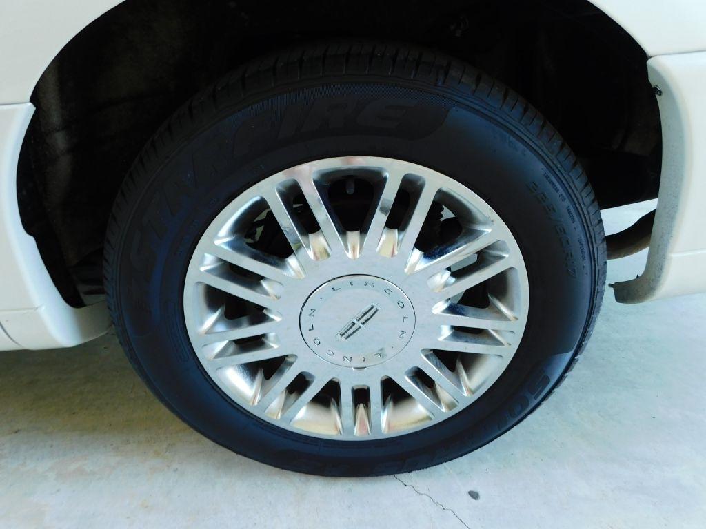 Lincoln Town Car Signature Limited 2006