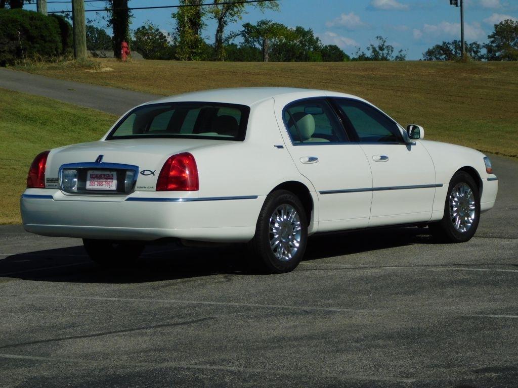 Lincoln Town Car Signature Limited 2006