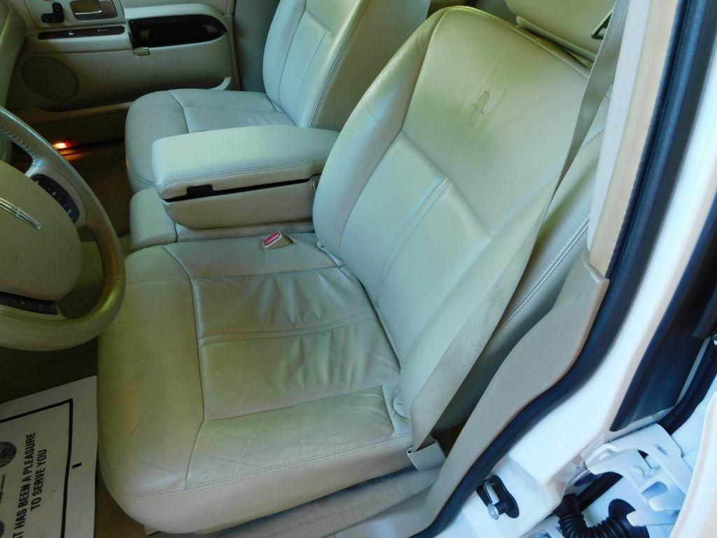 Lincoln Town Car Signature Limited 2006
