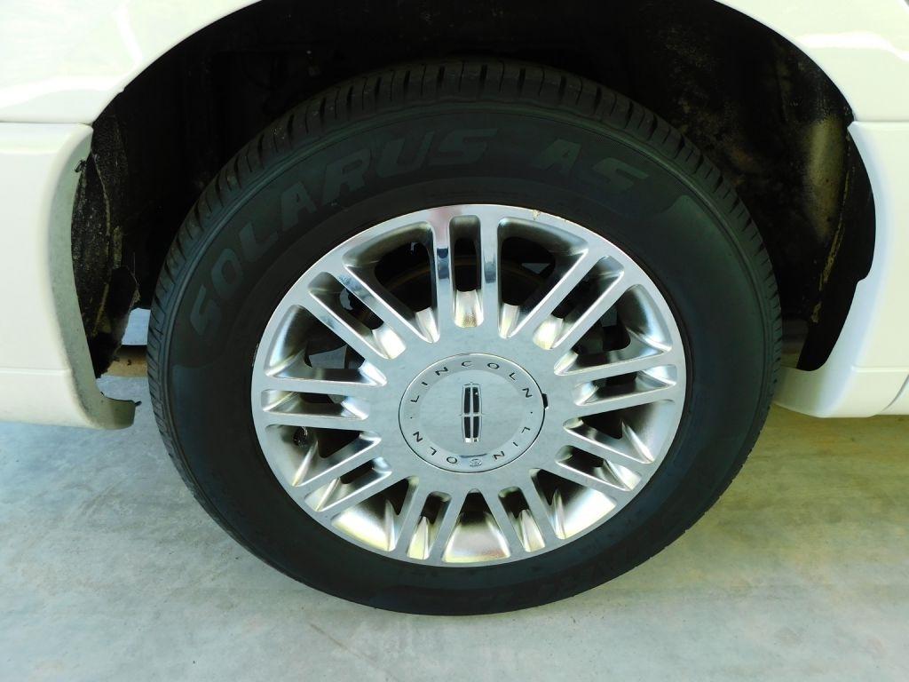 Lincoln Town Car Signature Limited 2006
