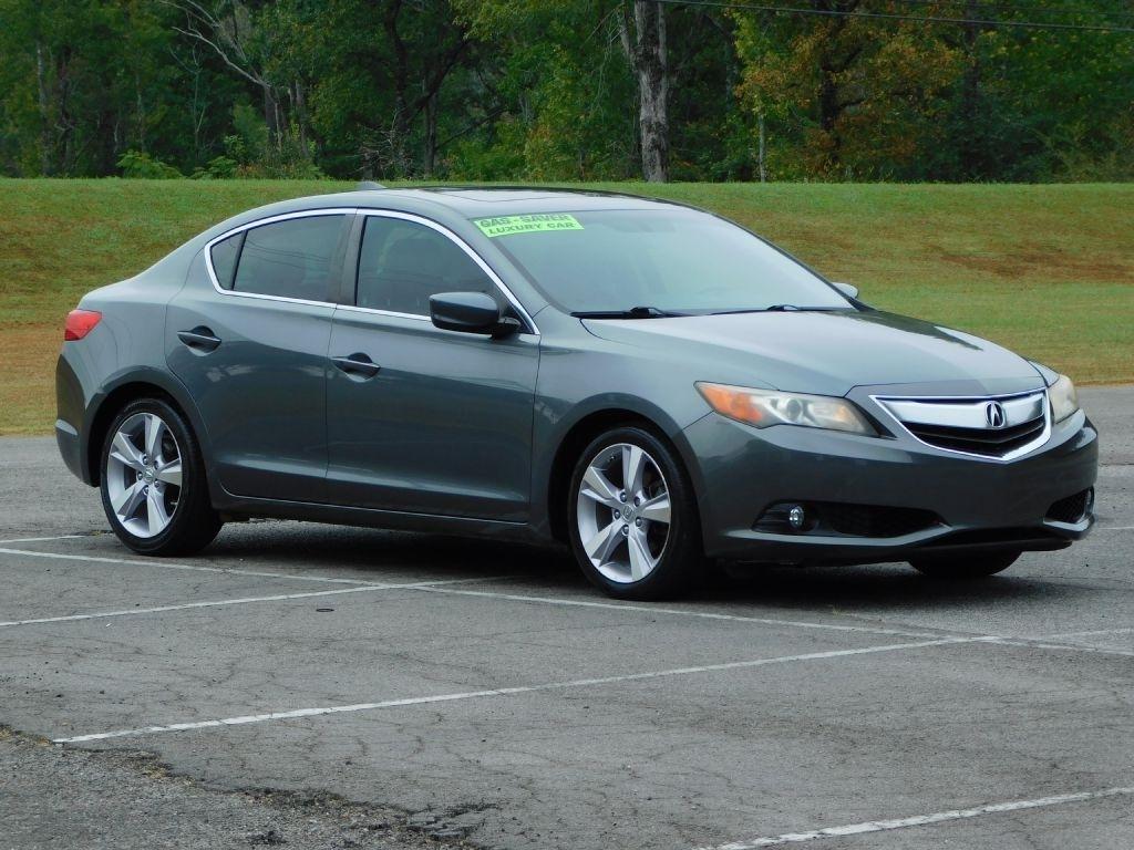 Acura ILX 5-Spd AT w/ Technology Package 2013