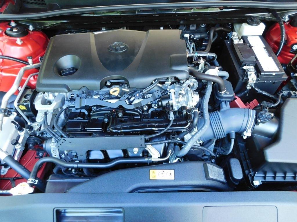 Toyota Camry SE 2023