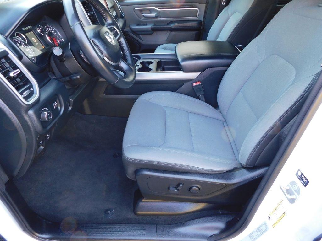RAM 1500 Big Horn Crew Cab SWB 2WD 2022