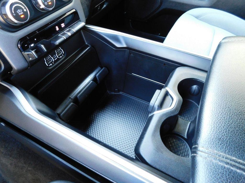 RAM 1500 Big Horn Crew Cab SWB 2WD 2022