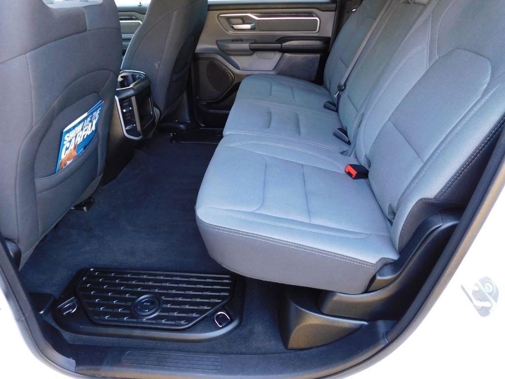 RAM 1500 Big Horn Crew Cab SWB 2WD 2022