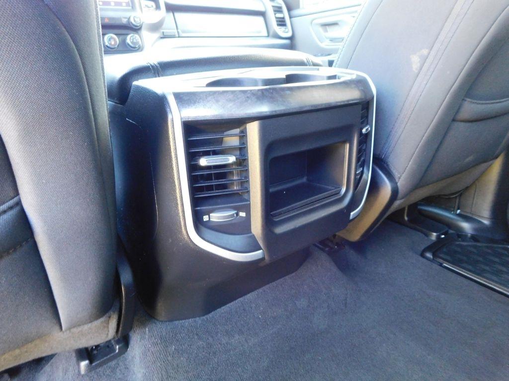 RAM 1500 Big Horn Crew Cab SWB 2WD 2022