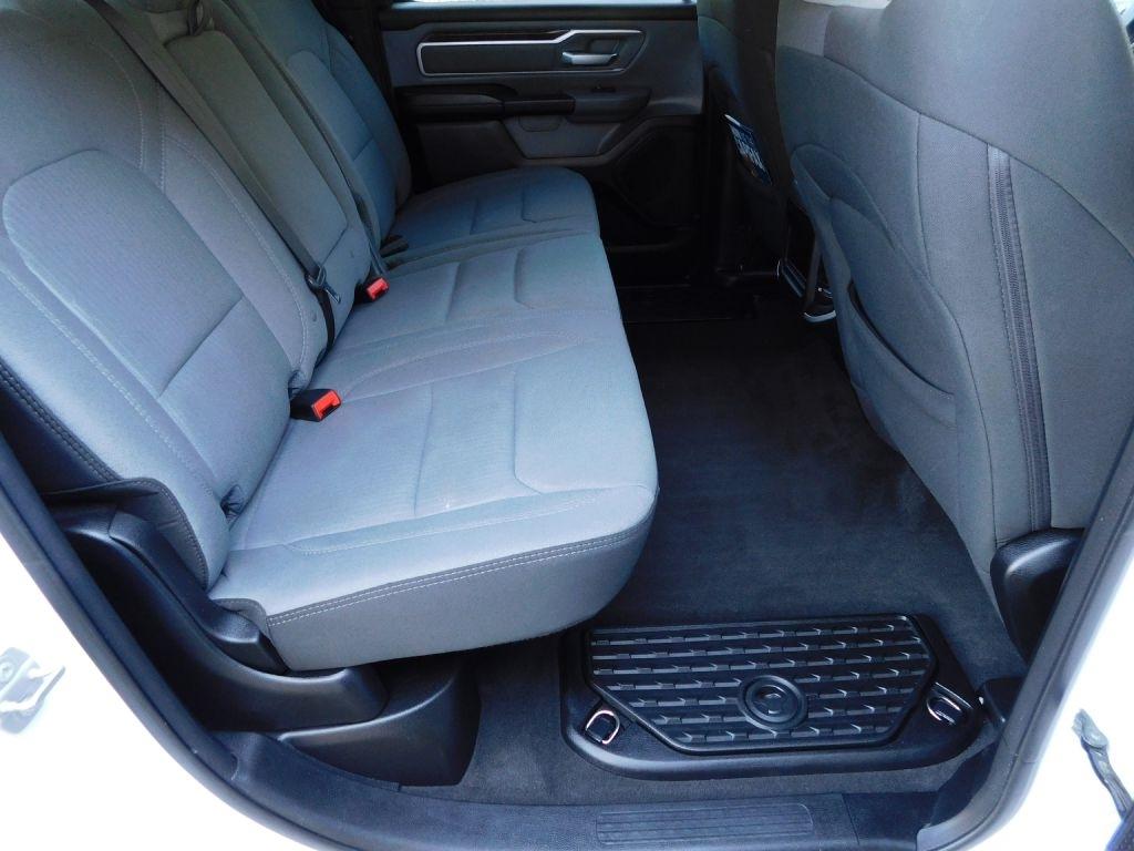 RAM 1500 Big Horn Crew Cab SWB 2WD 2022