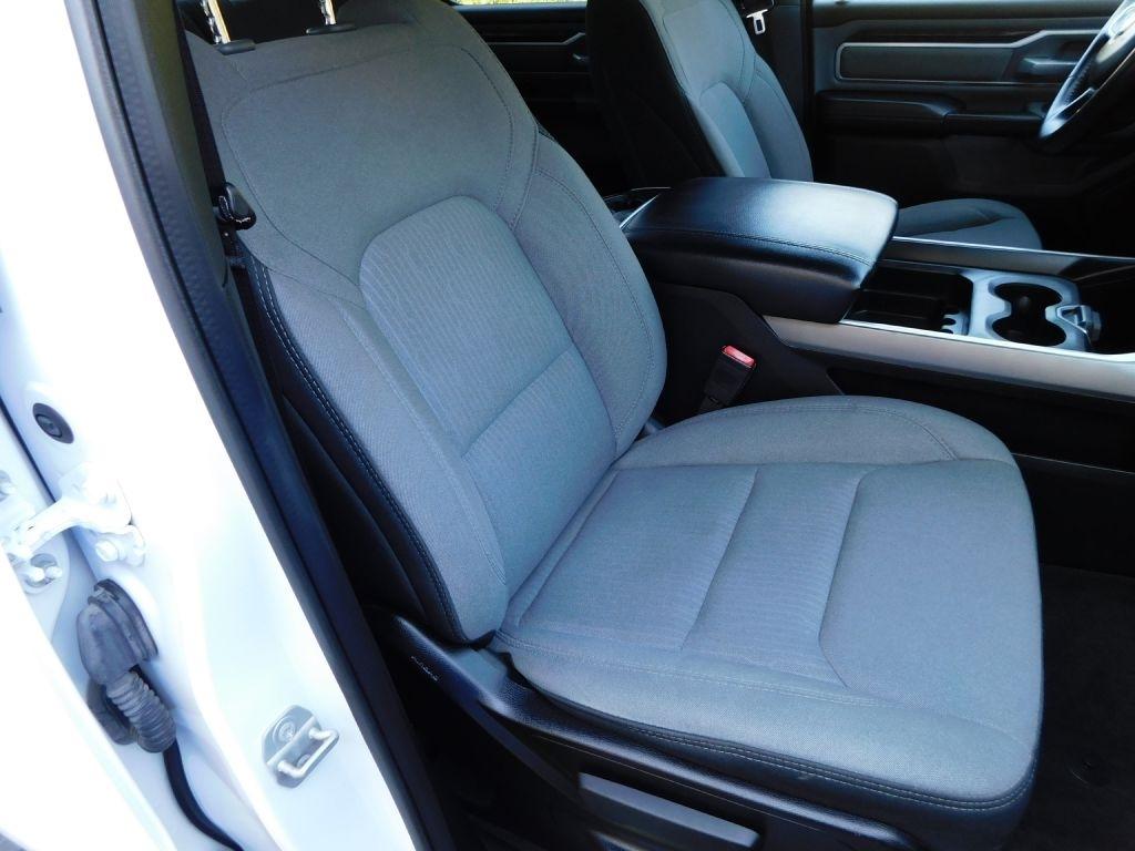 RAM 1500 Big Horn Crew Cab SWB 2WD 2022