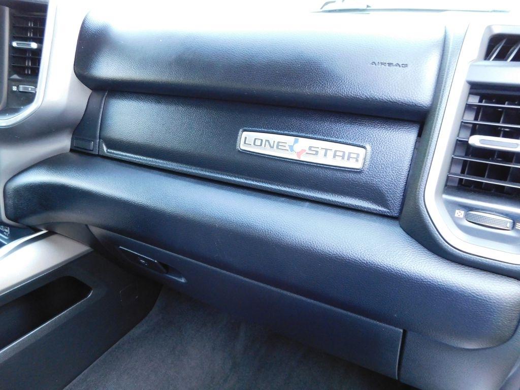 RAM 1500 Big Horn Crew Cab SWB 2WD 2022