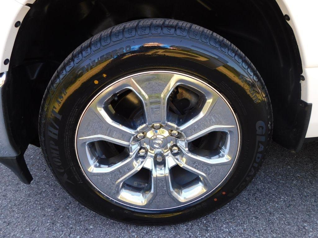 RAM 1500 Big Horn Crew Cab SWB 2WD 2022
