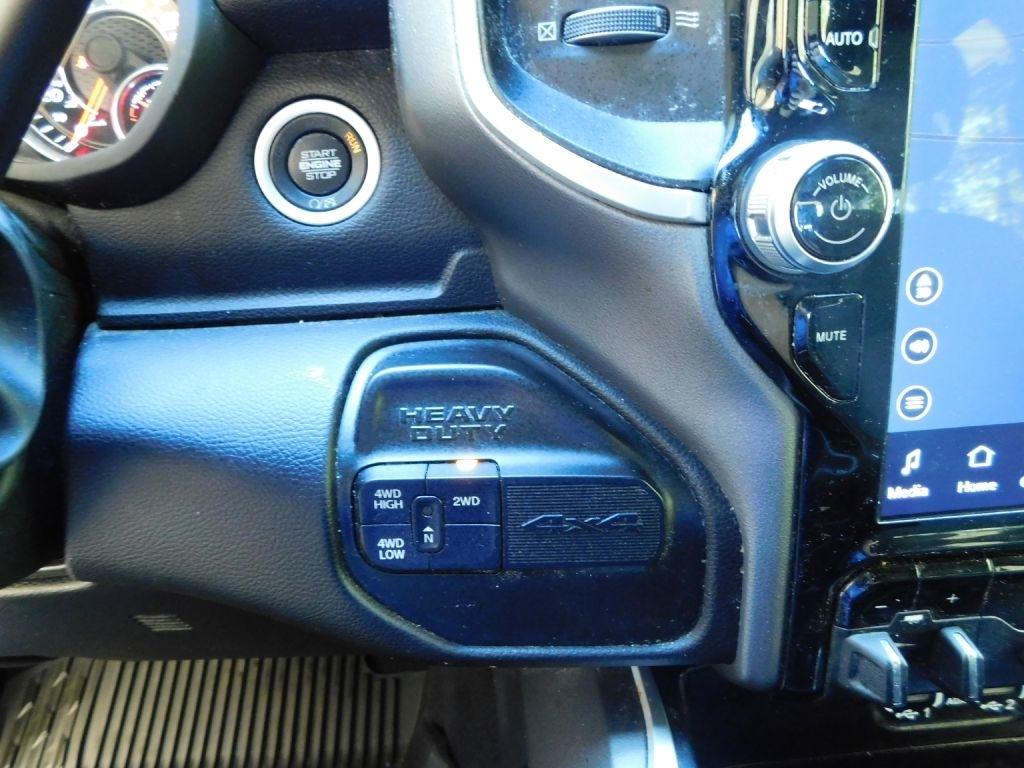RAM 2500 Tradesman Crew Cab SWB 4WD 2024