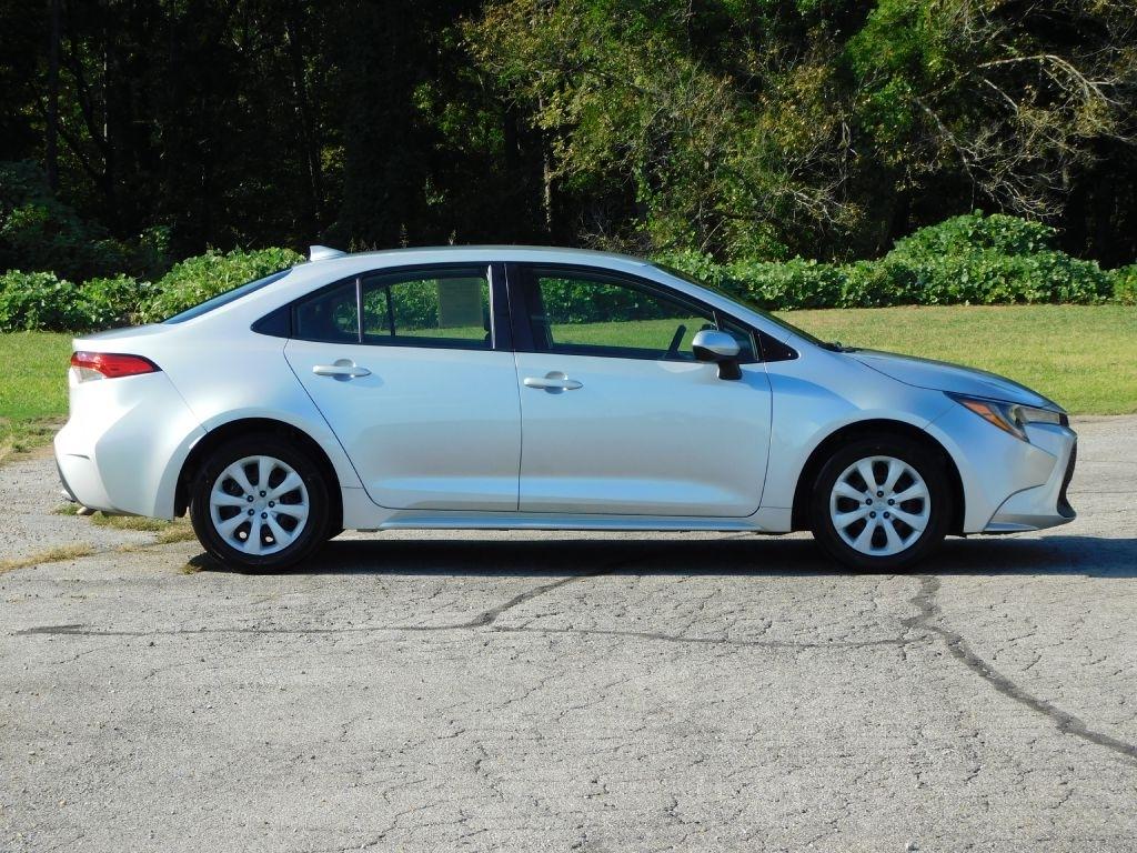 Toyota Corolla LE 2021