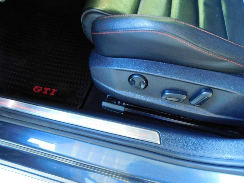 Volkswagen Golf GTI Autobahn 6M 4-Door 2018