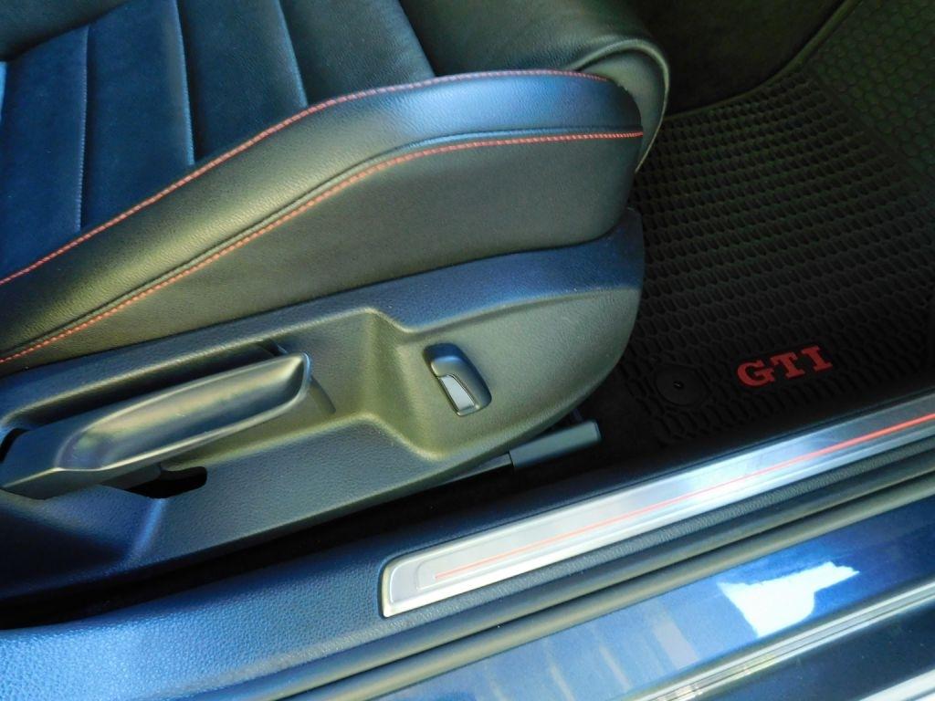 Volkswagen Golf GTI Autobahn 6M 4-Door 2018